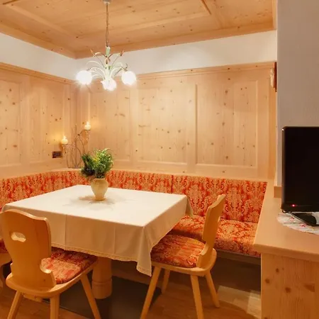 Forcelles Aparthotel San Cassiano (Badia)