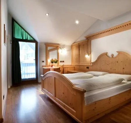 Aparthotel Forcelles San Cassiano (Badia)