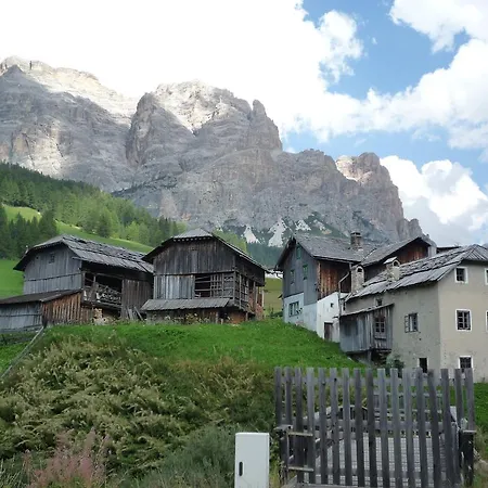 Forcelles Aparthotel San Cassiano (Badia)